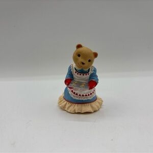 Hallmark Keepsake Ornament 1993 Vintage Mama Bearinger 2nd In A Collection Of 4
